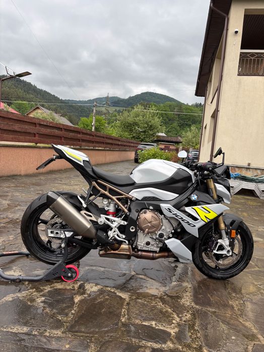 Vând BMW S1000R 2021 model 2022