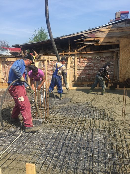 Reconsolidari, renovam apartamente /case ,executam case la roșu