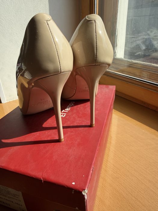 Туфли в нюдовом цвете