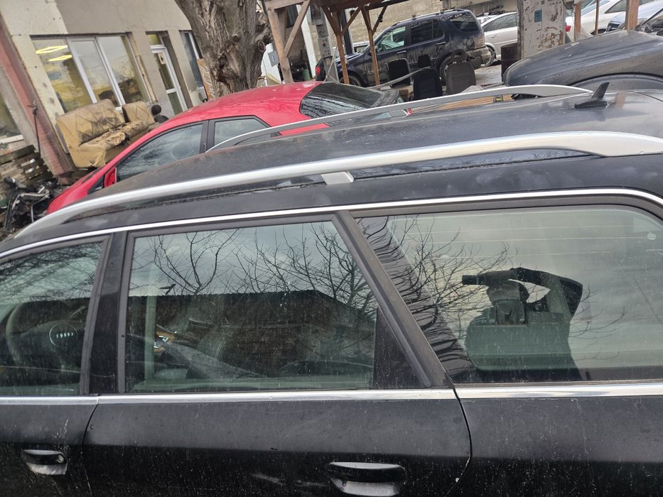 Ауди а4  2.5  автомат 180к.с