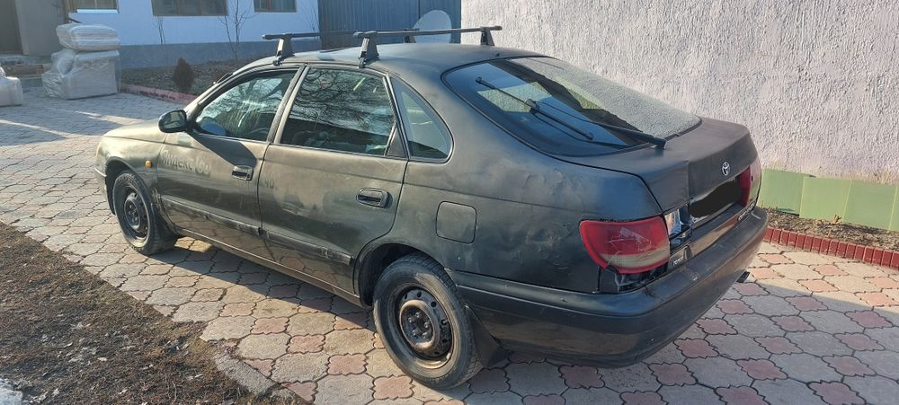 Продам Тойота Карина е