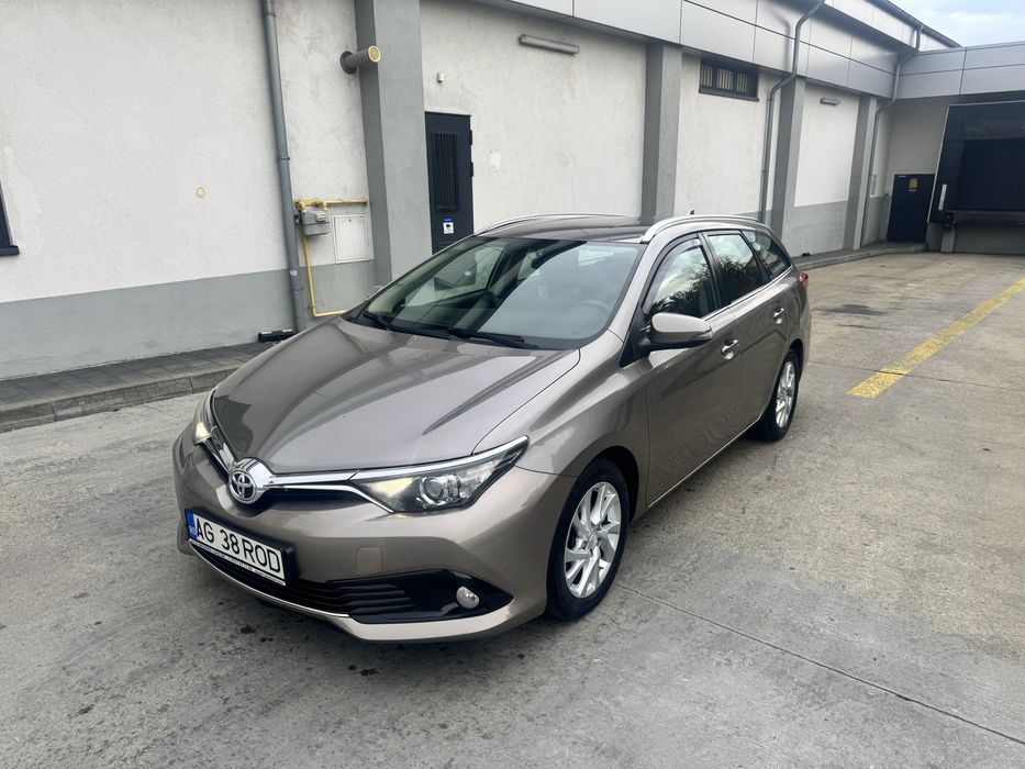 TOYOTA Auris 2016 — imagine 1