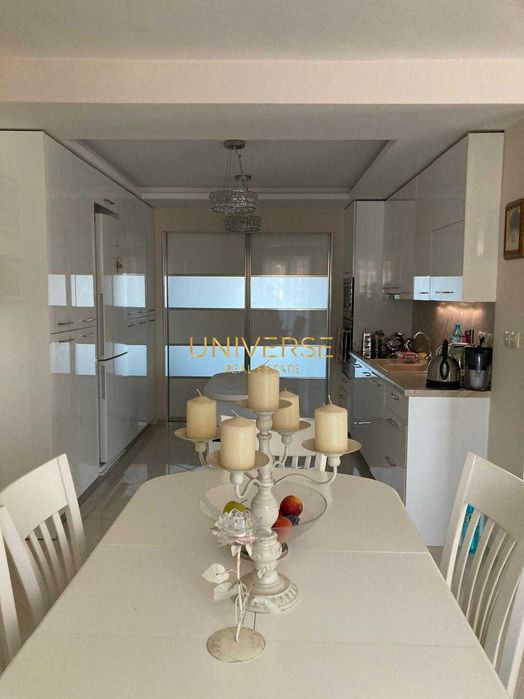 Продава се Тристаен апартамент в Поморие - 135 кв.м за 1186 €/кв.м - Снимка #1