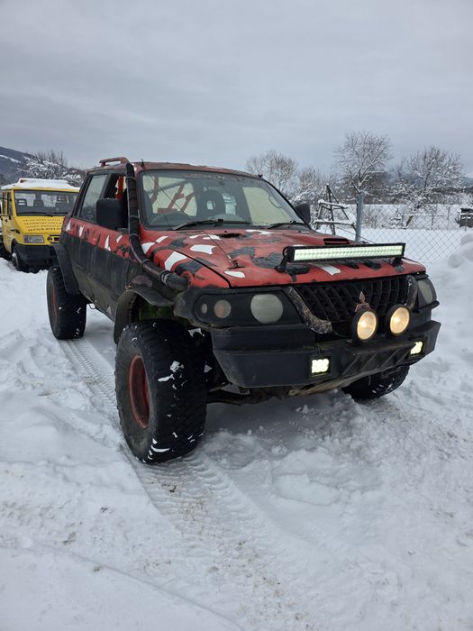 Mitsubishi pajero sport modificat off road 2.5 tdi diesel cutie manual