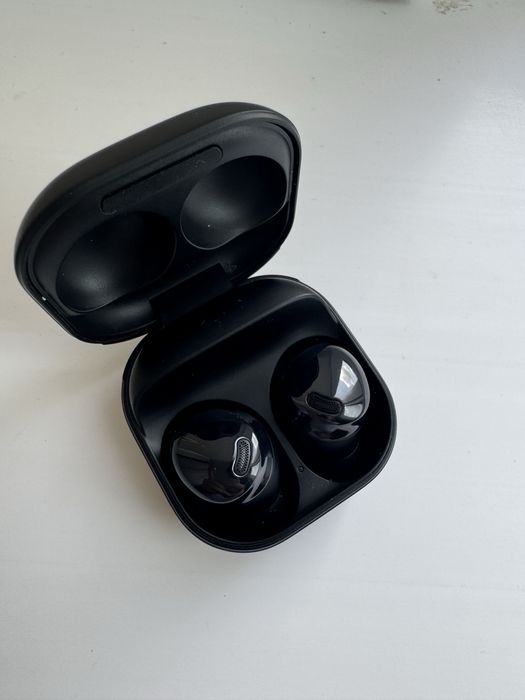 Samsung Galaxy Buds 3 Pro, Samsung Galaxy Buds FE
