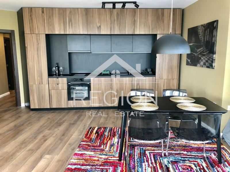 Дава се под наем Тристаен апартамент в Варна, Операта - 100 кв.м за 1000 € - Снимка #2