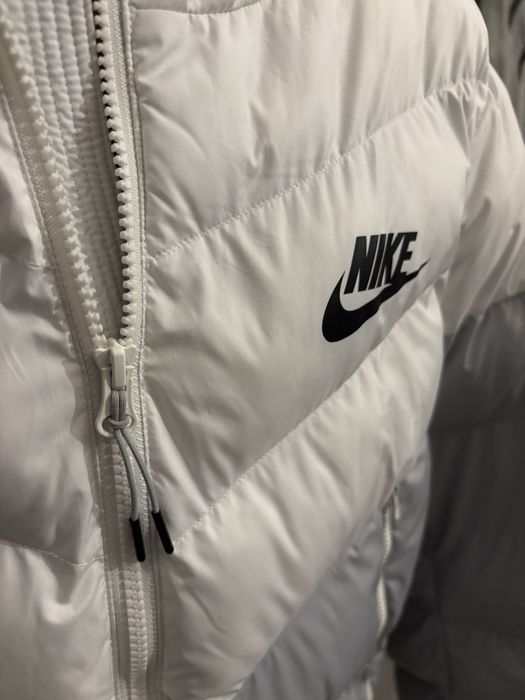 Nike яке