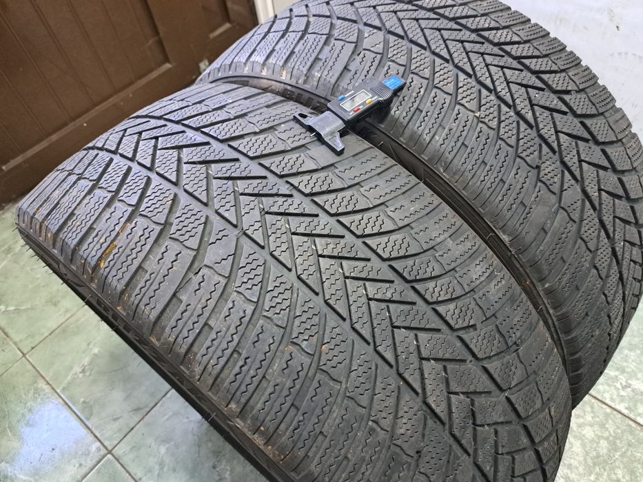 2 anvelope 255/40 R21 Bridgestone