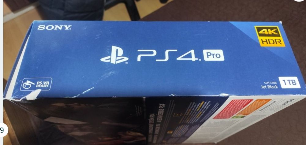 Продавам /Playstation 4 Pro/1TB/
