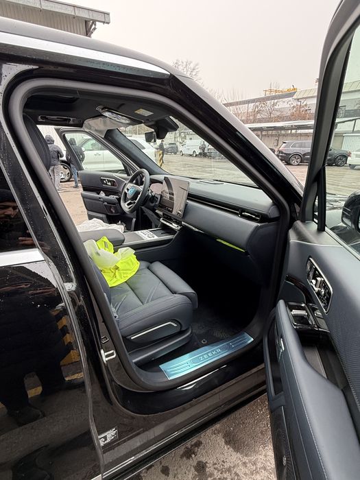 Zeekr 9x Ultra 70kwt, таййор