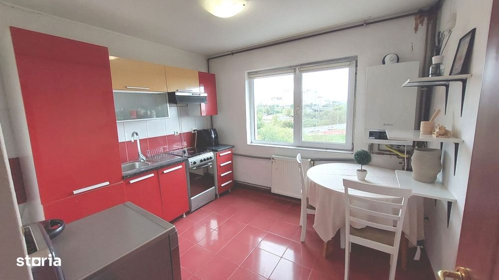 Apartament 3 camere zona Stefan cel Mare