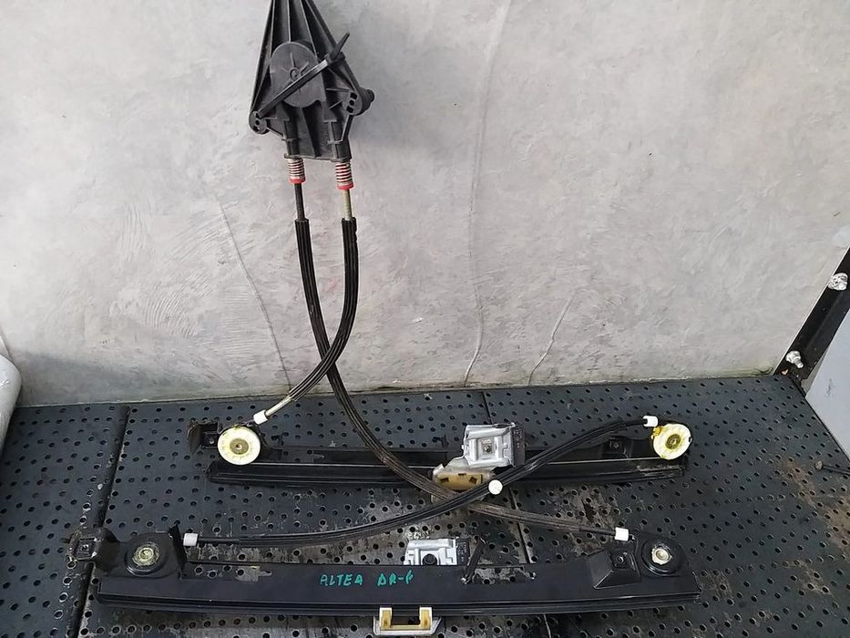 Macara geam electric dreapta fata seat altea 5p