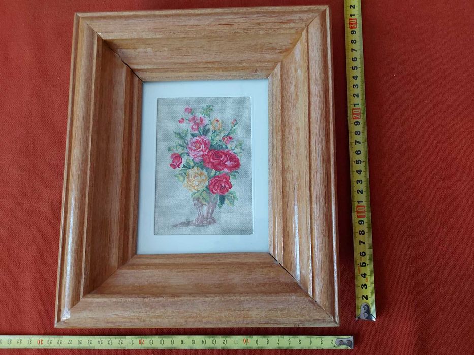 Goblen vechi, cu rama din lemn lacuita si geam din sticla - 3