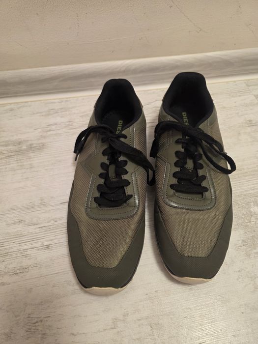 Маратонки Diesel номер 43