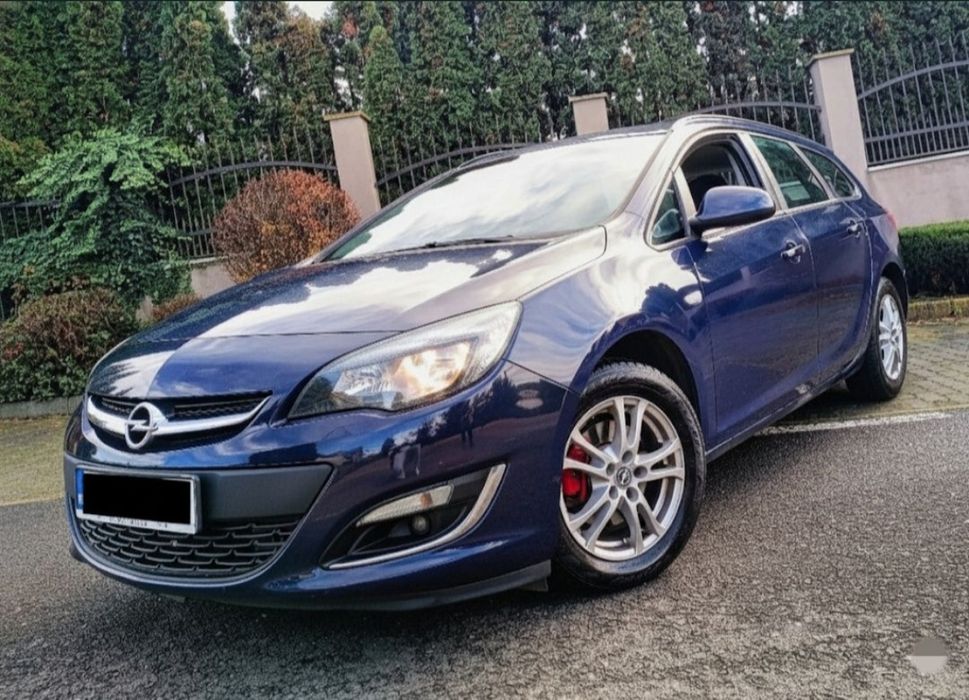 OPEL Astra 2013