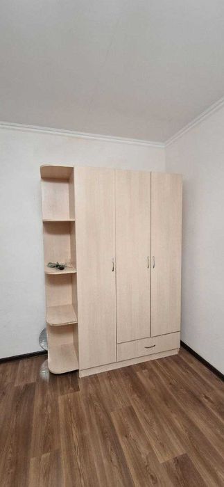 Продается шкаф для одежды