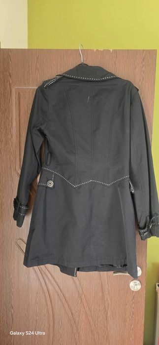 Манто, вталено. Пролетно- есенно.