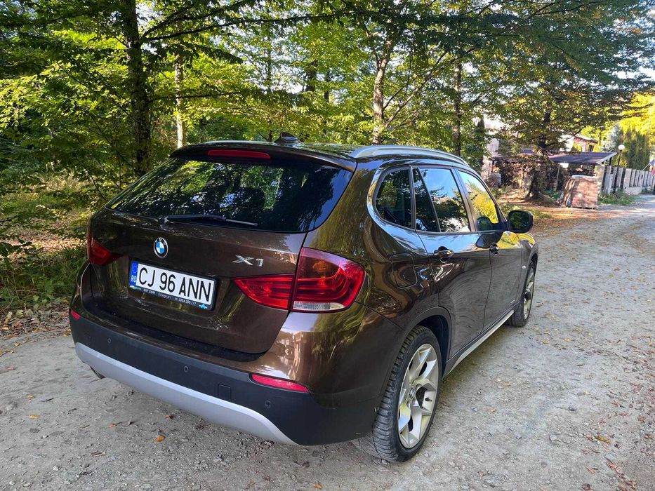 BMW X1 2011 — imagine 2