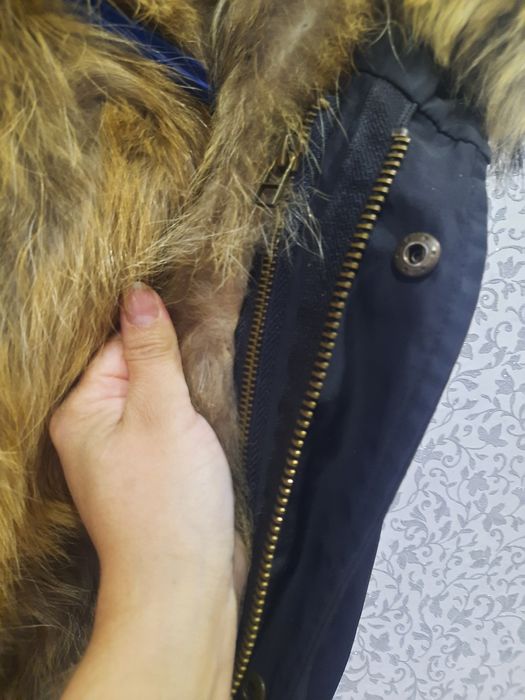 Продам парку куртку 5000