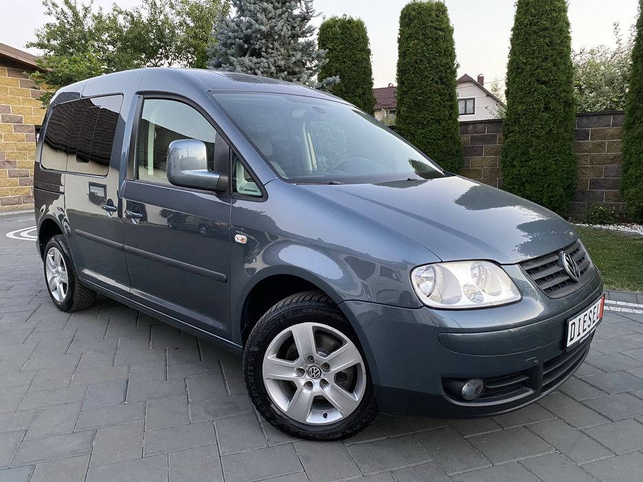 VW Caddy Life 1,9 Tdi~77-KW-105-Cp-top fara Rugina