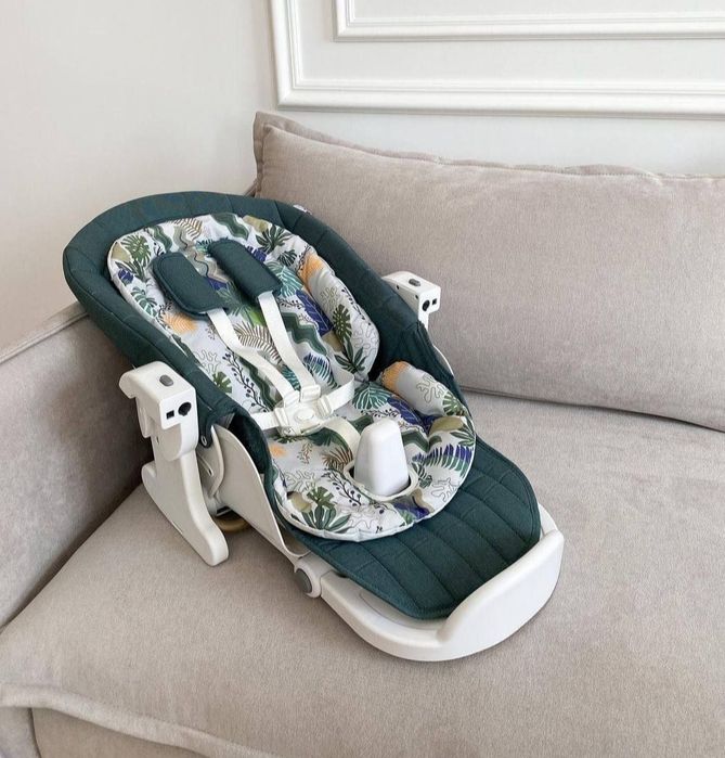 Срочно продаётся кормящей столь 3в1.