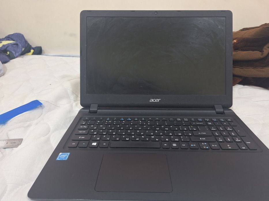 Acer noutbugi 15.6 dyum ekranli
