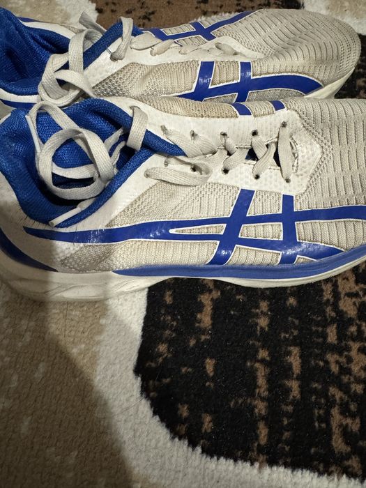 кроссовки asics б/у 43 размер