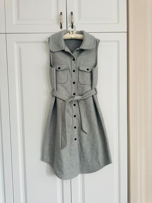 Vesta lunga , masura S / M , calduroasa stil Massimo Dutti