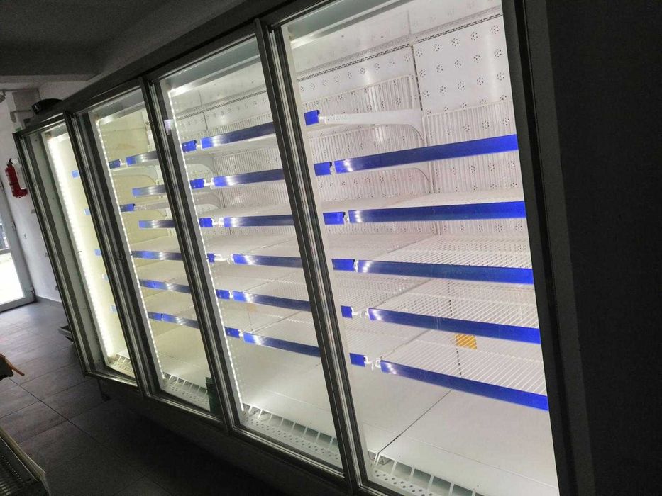 Vitrine frigorifice profesionale, alimente, restaurant. Stare perfecta