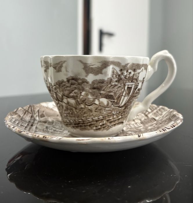 Винтидж английски порцеланов сет за чай/кафе