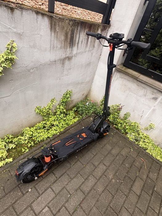 Kukirin g2 master 2025. 2x1000 w cu 368 km viteza maxima 65 km h  cu o autonomie de 70 km