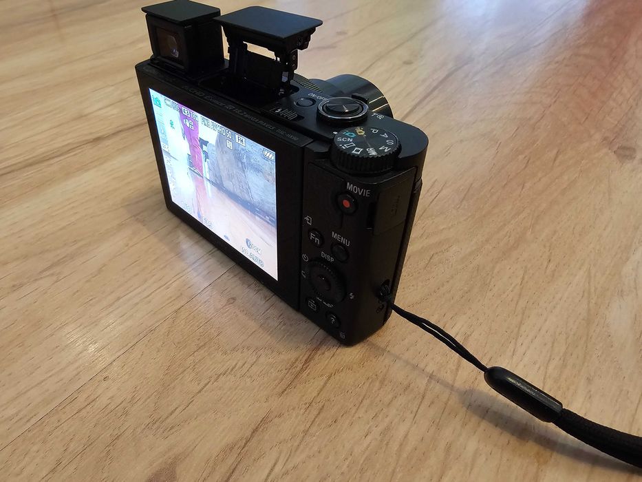 SONY Cyber-shot DSC-HX90