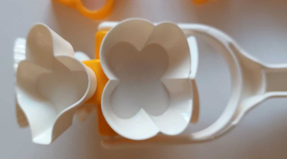 Формички/ Резци от пластмаса за изработка на сладки