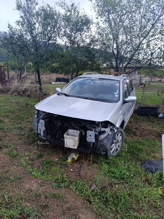 Фарове и двигател