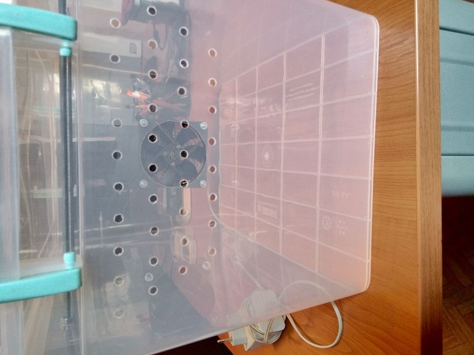 Кутия за сушене на месо.