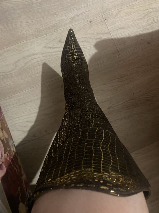 Натуральные замшевые сапоги