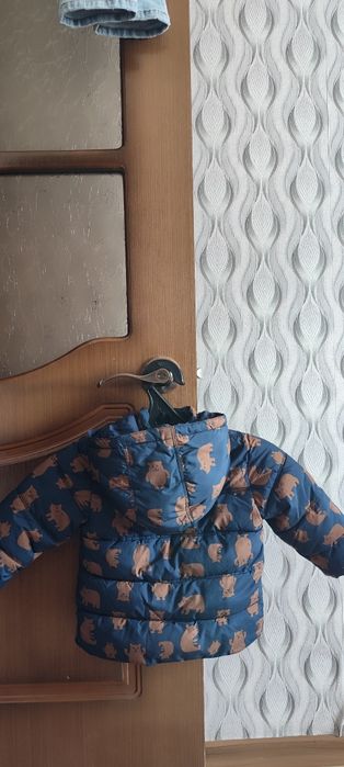 Продам детскую куртку