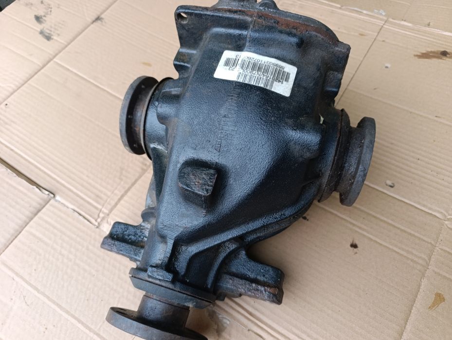 Заден диференциал с число 3.23 БМВ Е46 / BMW E46