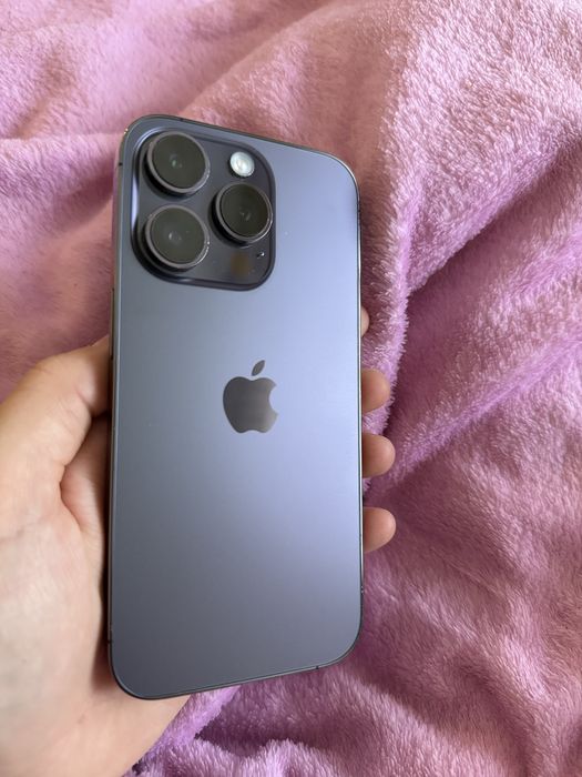 Продам айфон 14 про