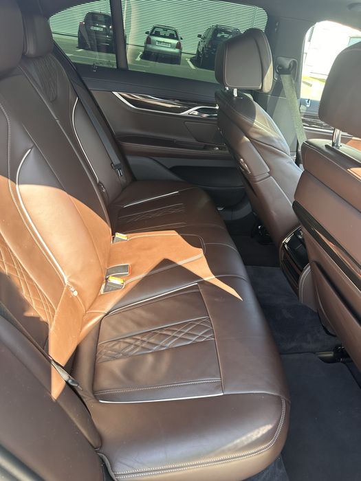 BMW seria 7 model G11