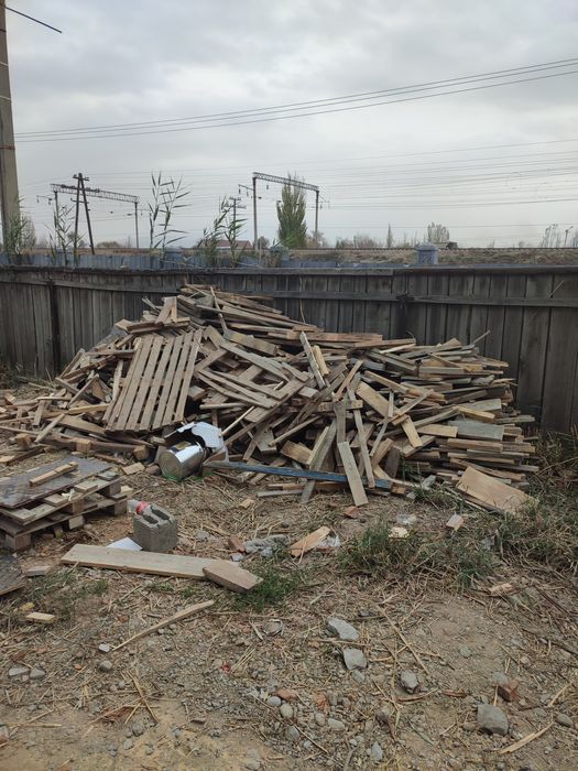 Продам строительные доски обрезки