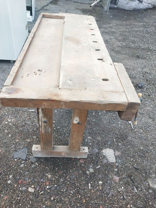 Продам верстак деревянный