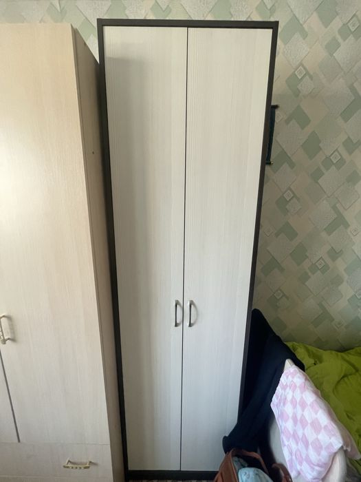 Продам прихожку с зеркалом