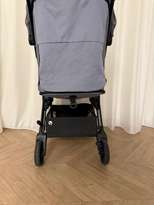 Продам детскую коляску бренда easy walker