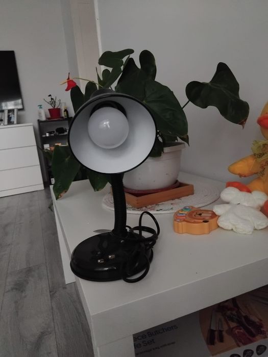 Lampa birou manichiură