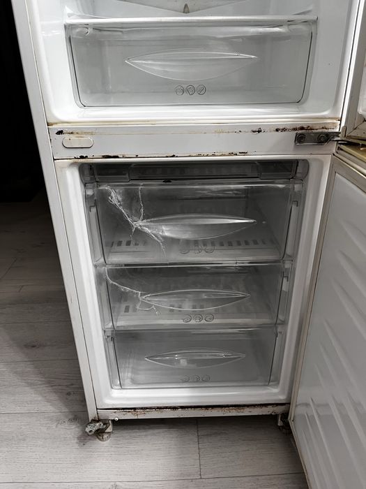 Продам холодильник LG