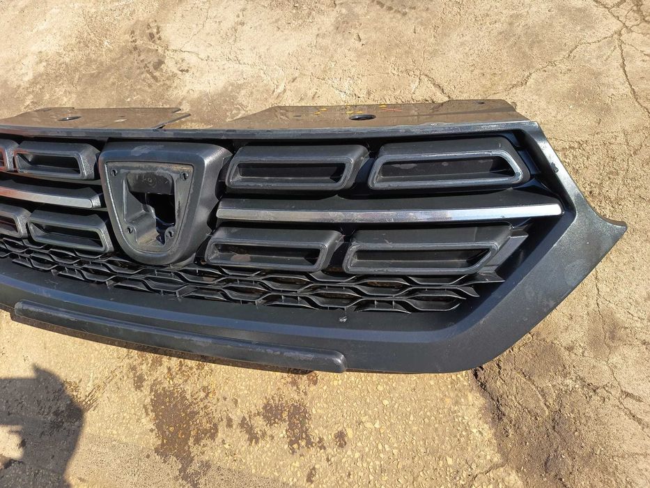 grila superioara calandru dacia dokker, lodgy, stepway