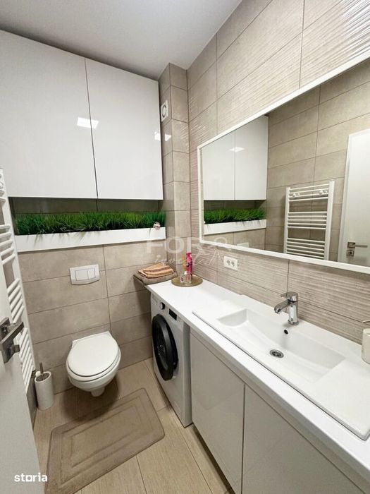 Apartament lux tip studio, cu parcare, de inchiriat West Residence