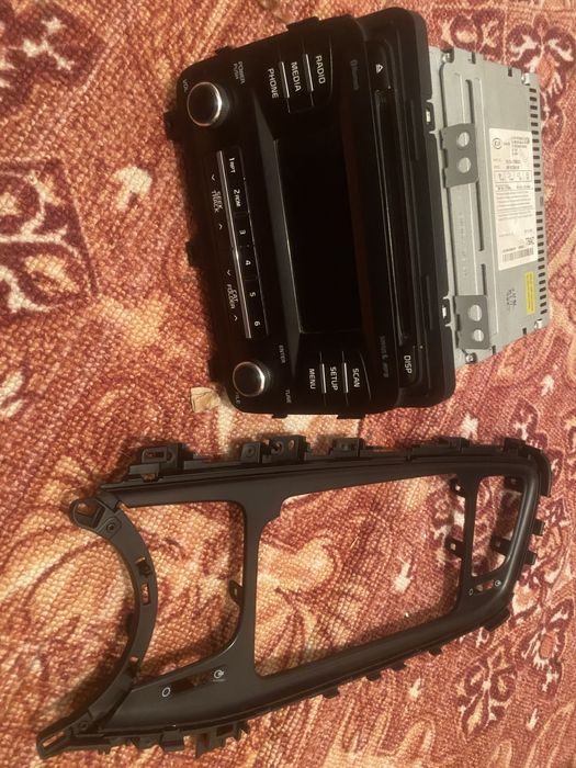 Штатный магнитофон Кіа Оптима