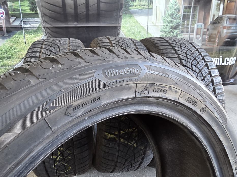 225/50/17 Goodyear 4бр